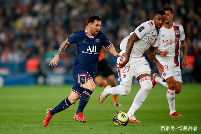 金年会-法国杯转会期再迎强敌，尼斯单刀错失，主帅态度——质疑声仍在，纪律约束更严格