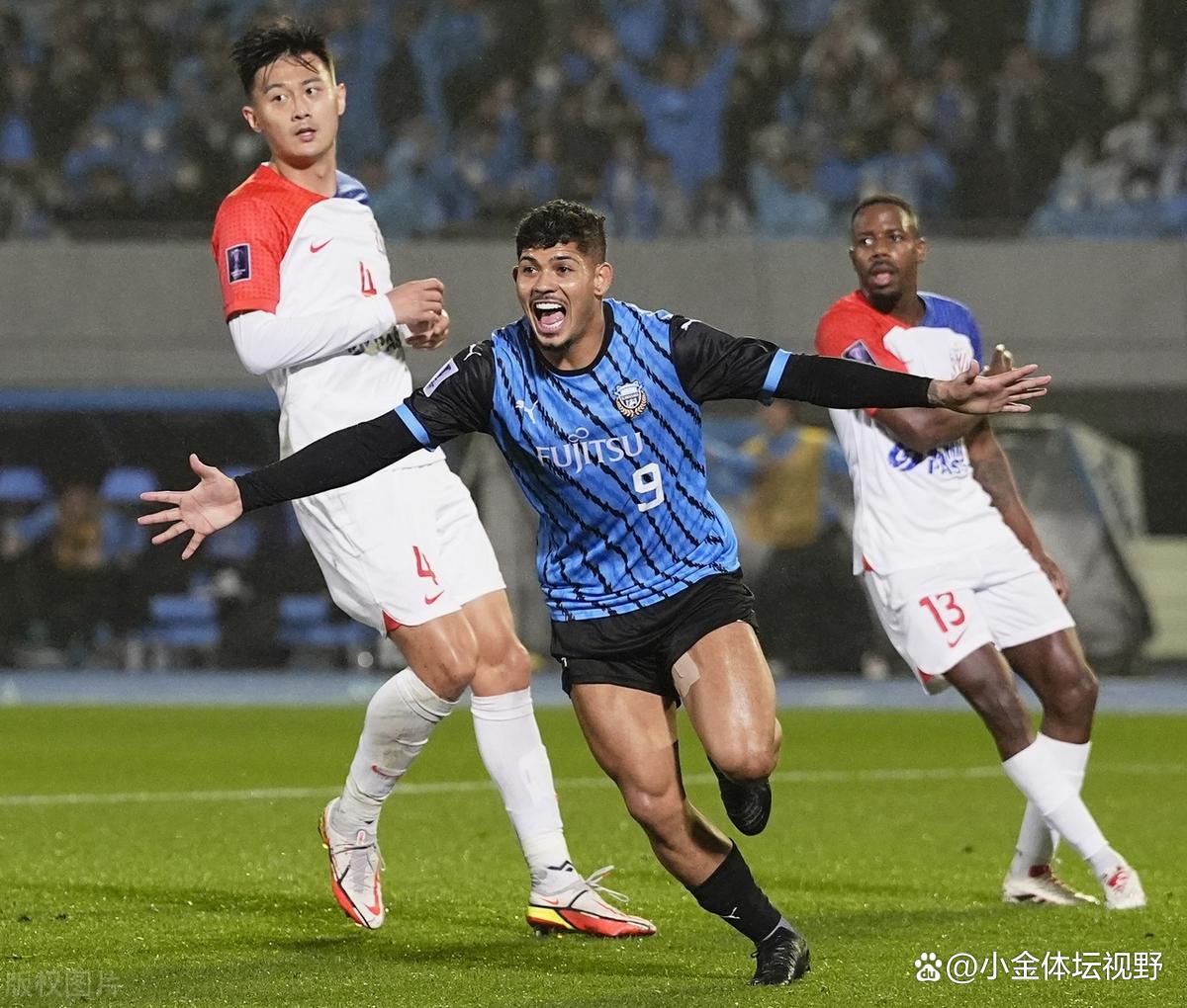 转会期体能课后，比利亚雷亚尔官宣签约备战亚冠，引发热议，年轻球员得到机会